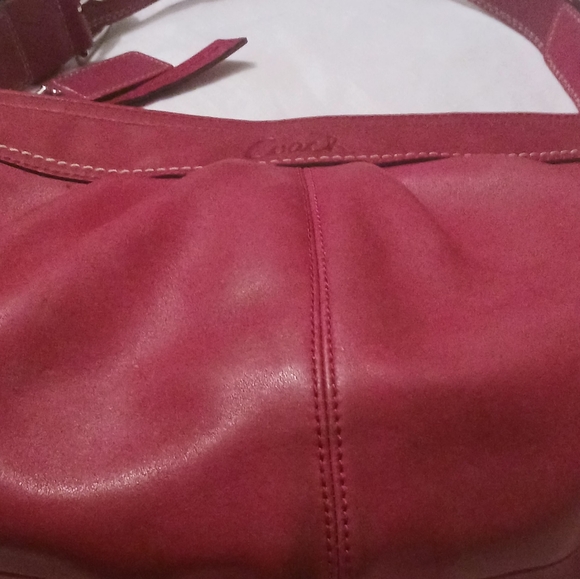 Coach shoulder/ handbag  Fushia  color - Picture 16 of 16